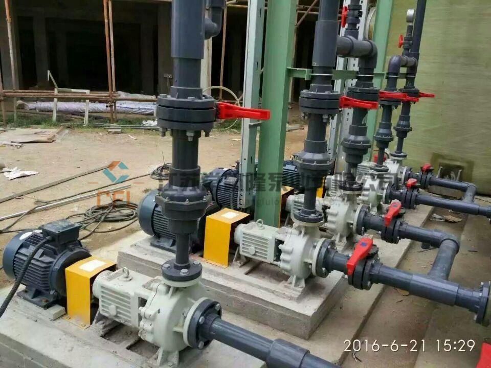 不銹鋼離心泵安裝使用現(xiàn)場(chǎng) 不銹鋼離心泵安裝使用現(xiàn)場(chǎng)